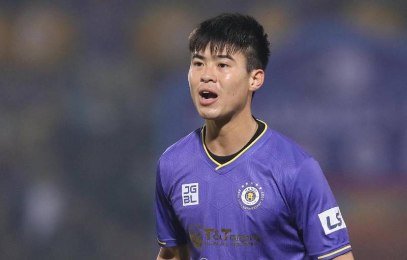 Cầu Thủ Duy Mạnh - Thành Tích Và Phong Cách Chơi Bóng Ấn Tượng 2 Hành trình khởi đầu của Duy Mạnh